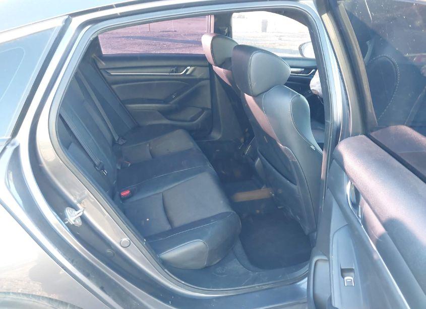 Photo 8 of 2019 Honda Accord SPORT (VIN 1HGCV1F33KA091155)