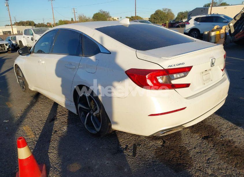 Photo 3 of 2019 Honda Accord SPORT (VIN 1HGCV1F33KA096808)