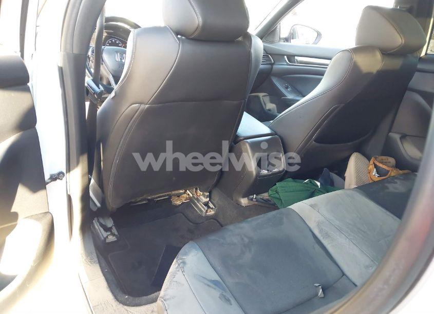 Photo 6 of 2019 Honda Accord SPORT (VIN 1HGCV1F33KA096808)