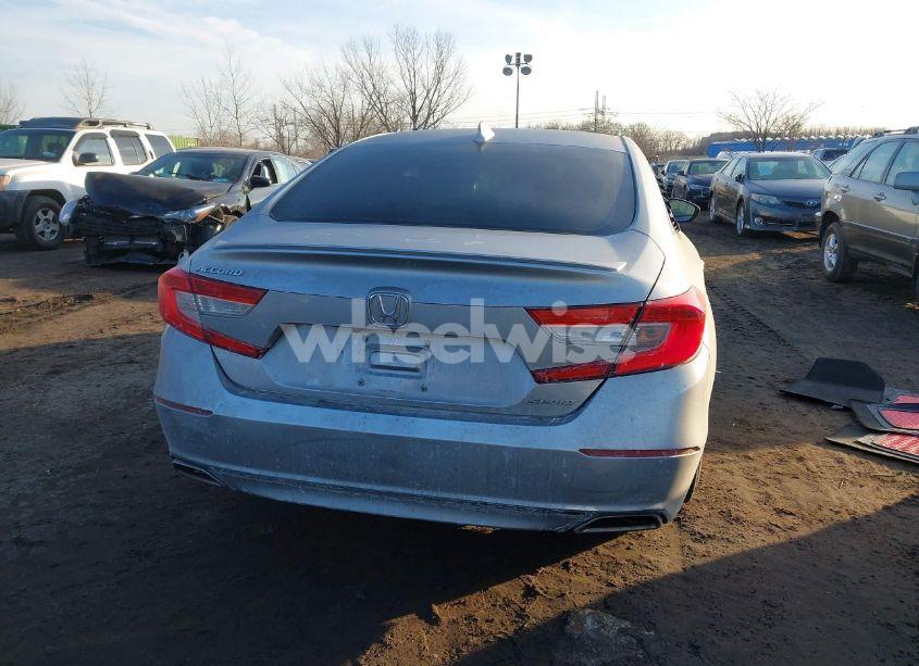 Photo 16 of 2019 Honda Accord SPORT (VIN 1HGCV1F33KA104616)