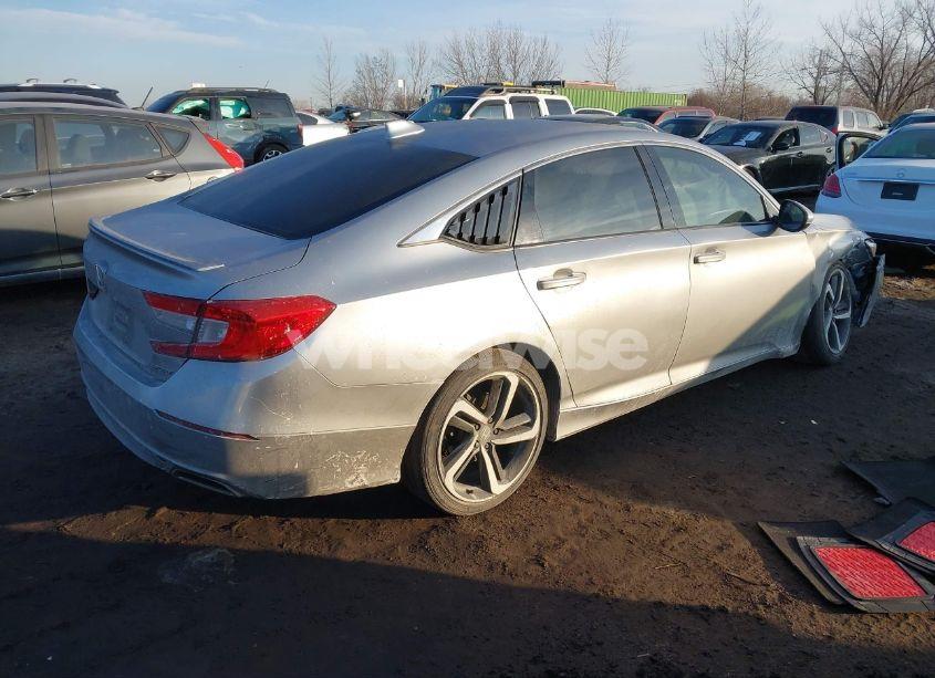 Photo 4 of 2019 Honda Accord SPORT (VIN 1HGCV1F33KA104616)