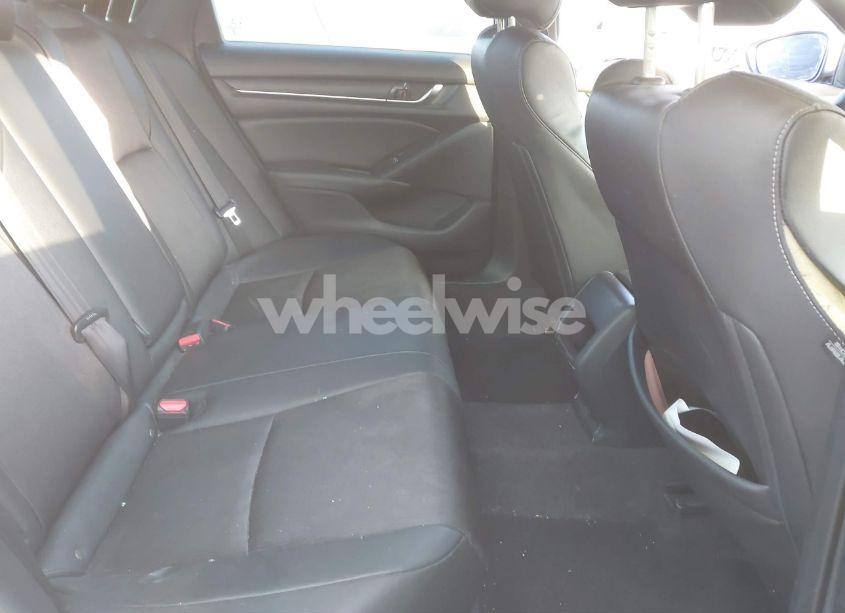 Photo 8 of 2019 Honda Accord SPORT (VIN 1HGCV1F33KA104616)