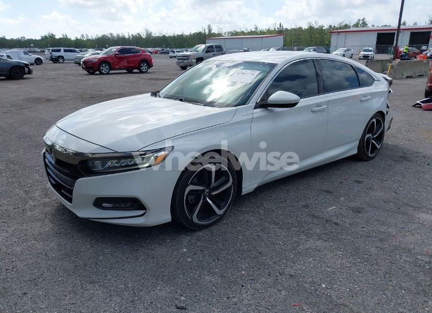 Photo 2 of 2019 Honda Accord SPORT (VIN 1HGCV1F33KA113896)