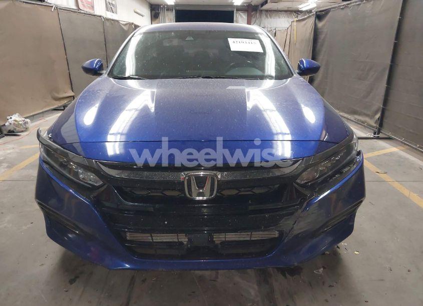 Photo 11 of 2019 Honda Accord SPORT (VIN 1HGCV1F33KA127300)