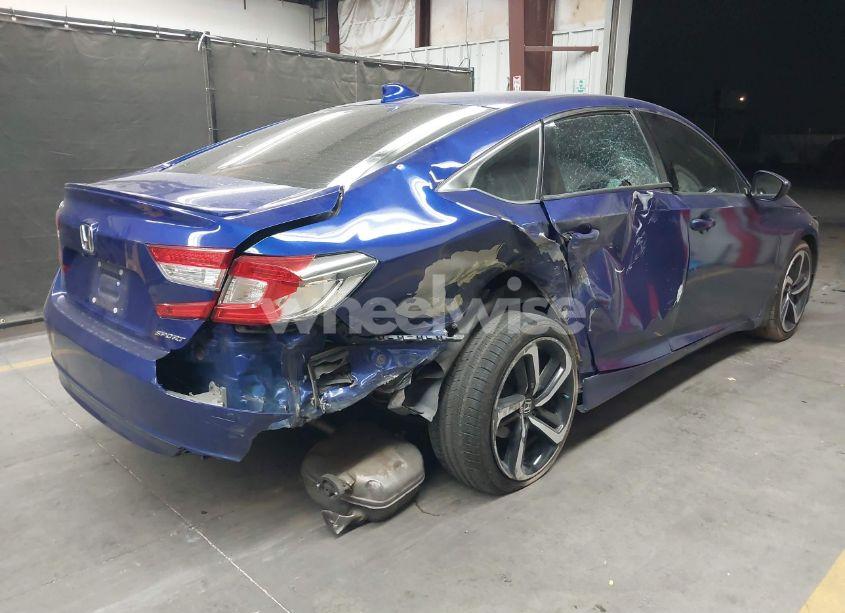 Photo 4 of 2019 Honda Accord SPORT (VIN 1HGCV1F33KA127300)