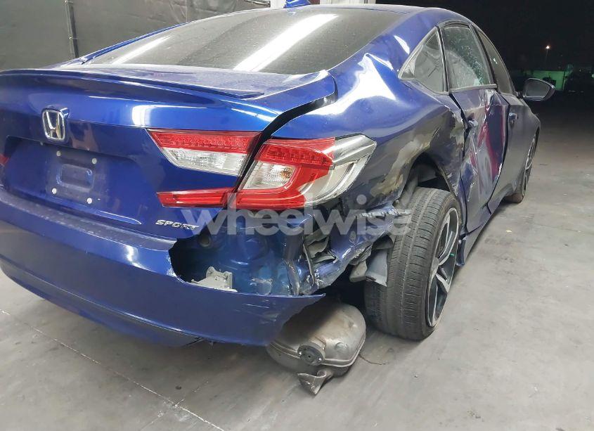 Photo 6 of 2019 Honda Accord SPORT (VIN 1HGCV1F33KA127300)