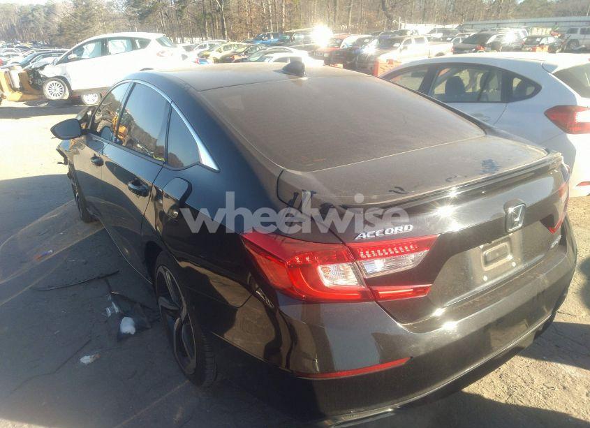 Photo 3 of 2019 Honda Accord SPORT (VIN 1HGCV1F33KA157557)