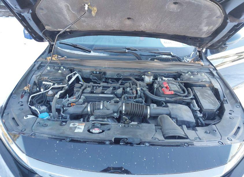 Photo 10 of 2019 Honda Accord SPORT (VIN 1HGCV1F33KA158739)