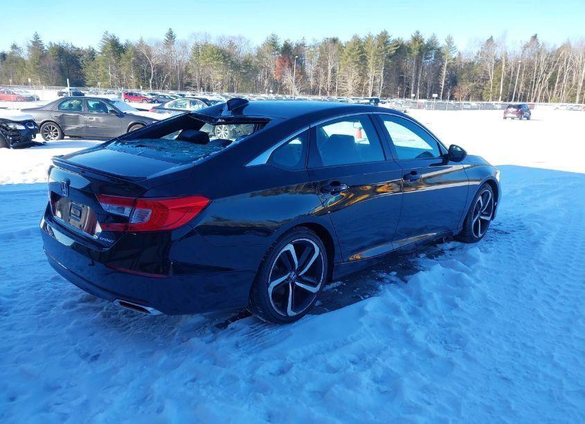 Photo 4 of 2019 Honda Accord SPORT (VIN 1HGCV1F33KA158739)