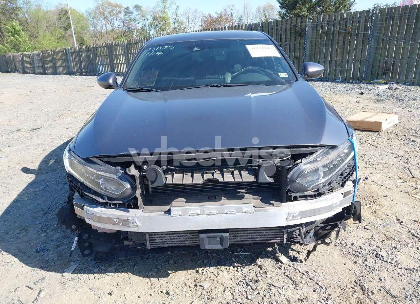 Photo 13 of 2019 Honda Accord SPORT (VIN 1HGCV1F33KA172186)