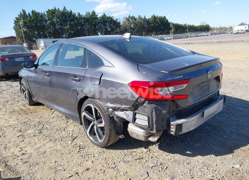 Photo 3 of 2019 Honda Accord SPORT (VIN 1HGCV1F33KA172186)