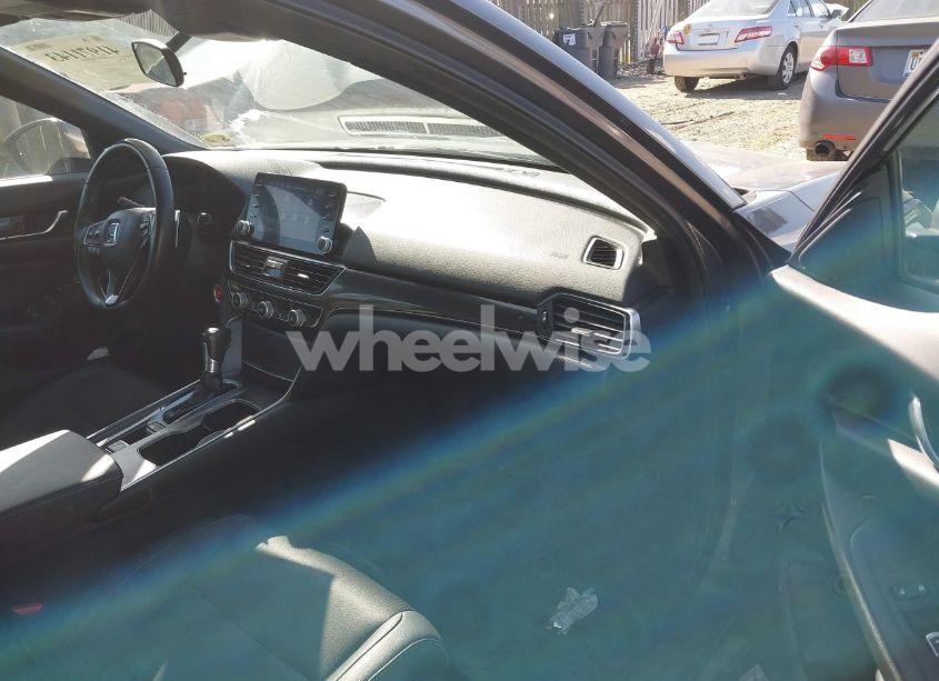 Photo 5 of 2019 Honda Accord SPORT (VIN 1HGCV1F33KA172186)