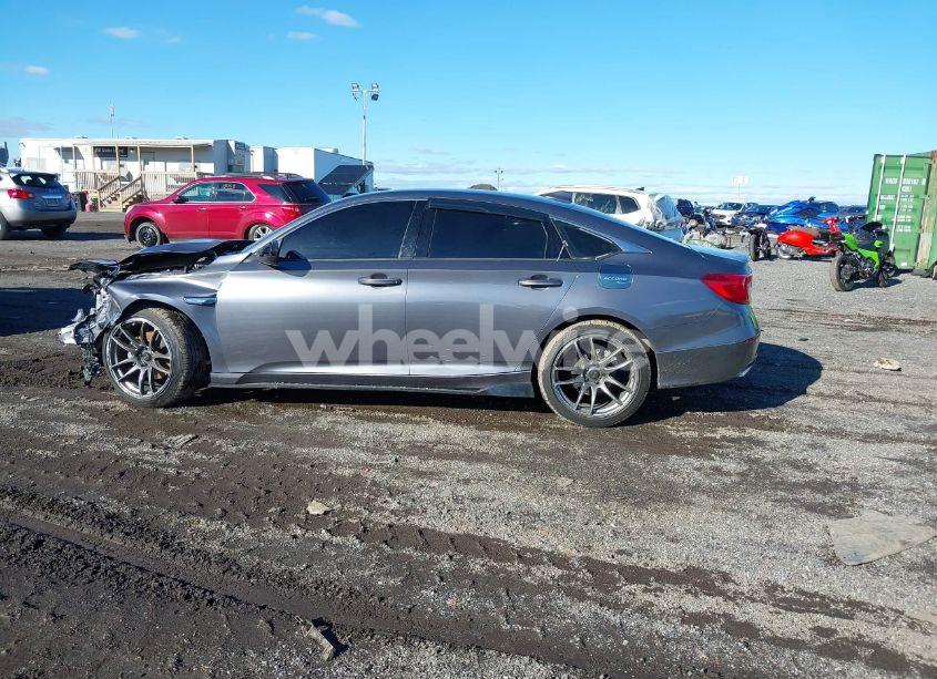Photo 15 of 2020 Honda Accord SPORT (VIN 1HGCV1F33LA030633)