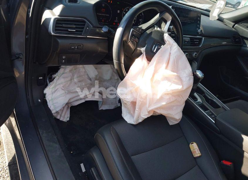 Photo 20 of 2020 Honda Accord SPORT (VIN 1HGCV1F33LA030633)