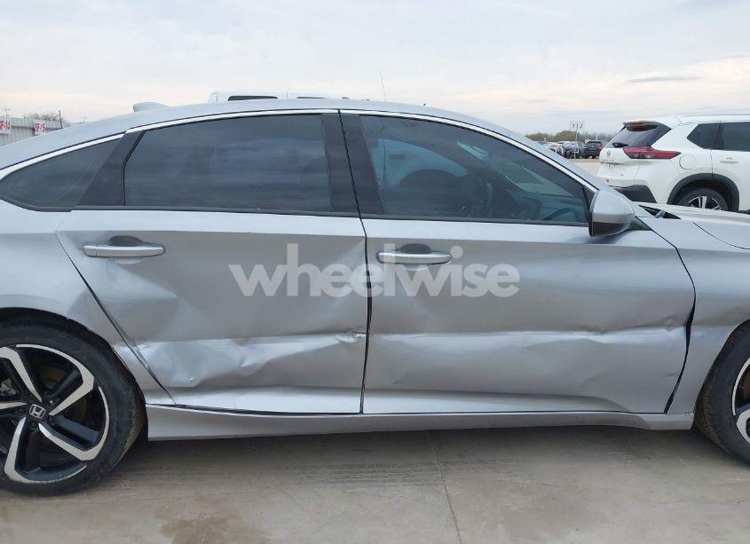 Photo 13 of 2020 Honda Accord SPORT (VIN 1HGCV1F33LA101670)