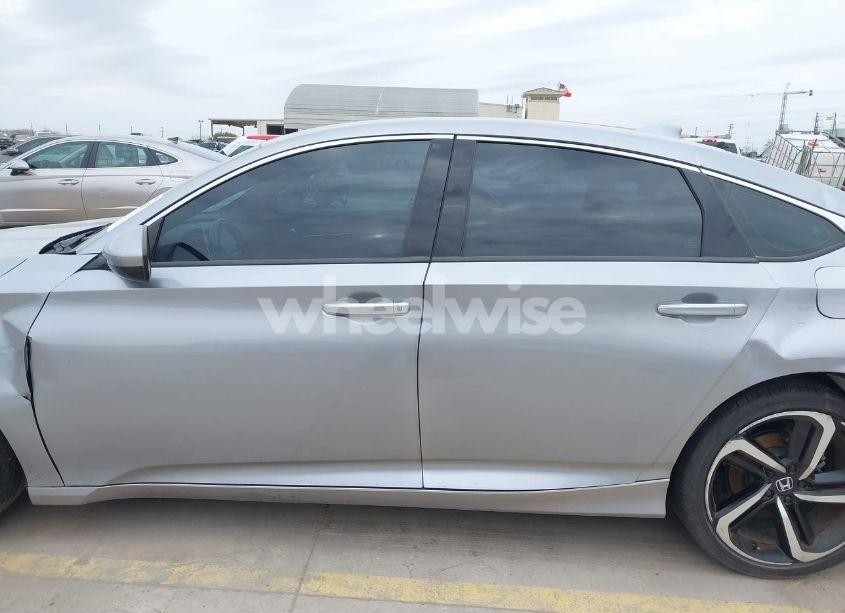 Photo 14 of 2020 Honda Accord SPORT (VIN 1HGCV1F33LA101670)