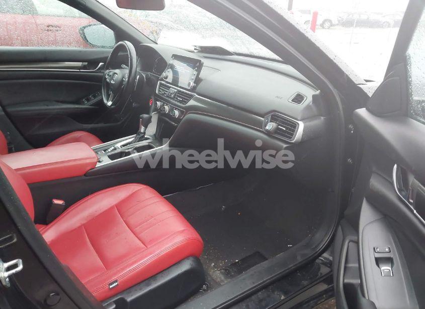 Photo 5 of 2020 Honda Accord SPORT (VIN 1HGCV1F33LA141439)
