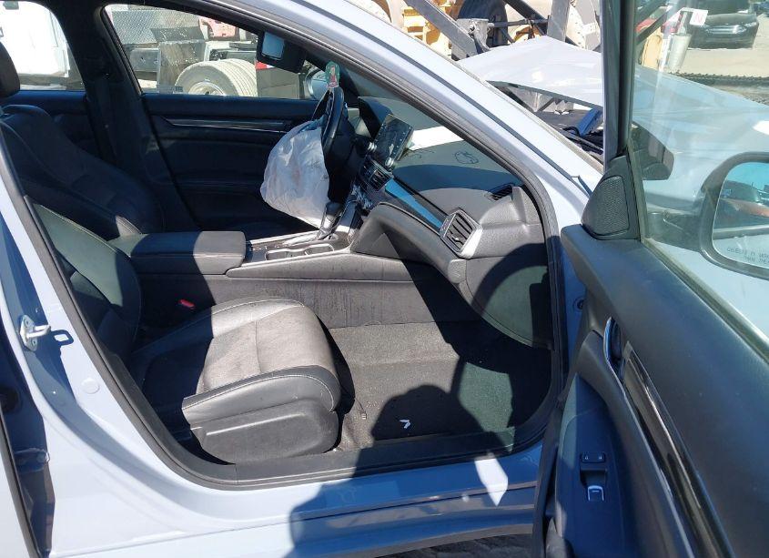 Photo 5 of 2021 Honda Accord SPORT (VIN 1HGCV1F33MA059485)