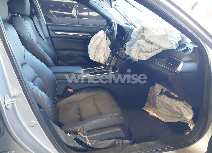 Photo 5 of 2021 Honda Accord SPORT (VIN 1HGCV1F33MA100598)