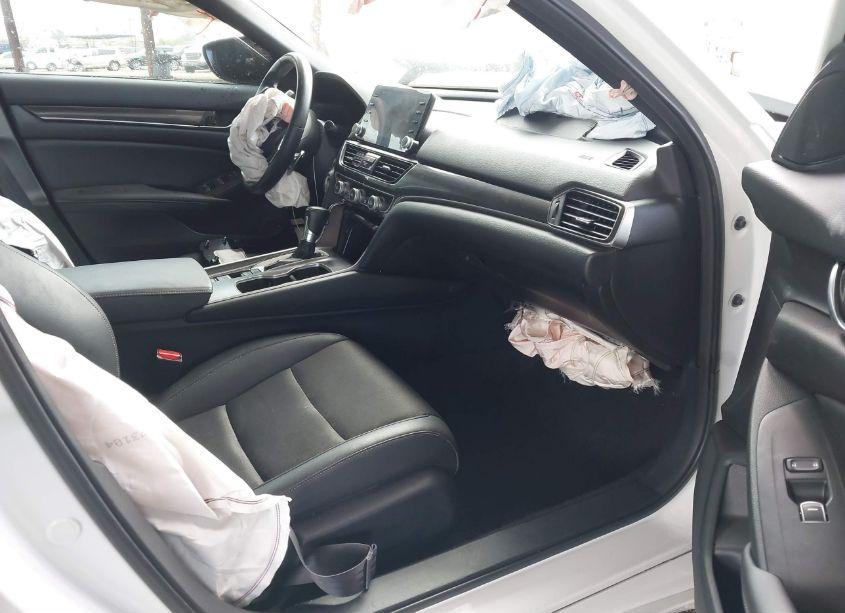 Photo 5 of 2022 Honda Accord SPORT (VIN 1HGCV1F33NA023488)