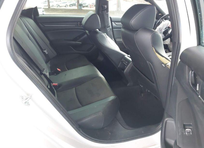 Photo 8 of 2022 Honda Accord SPORT (VIN 1HGCV1F33NA023488)