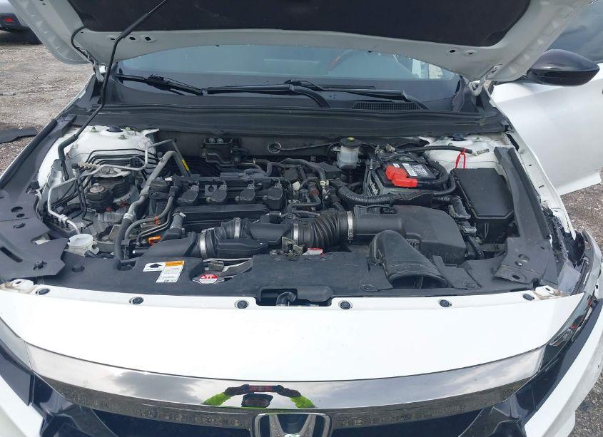 Photo 10 of 2022 Honda Accord SPORT (VIN 1HGCV1F33NA040730)