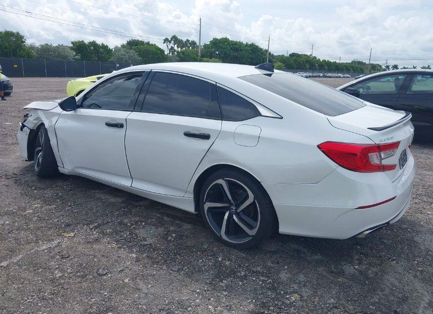 Photo 3 of 2022 Honda Accord SPORT (VIN 1HGCV1F33NA040730)