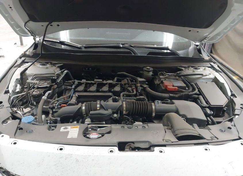 Photo 10 of 2022 Honda Accord SPORT (VIN 1HGCV1F33NA095016)