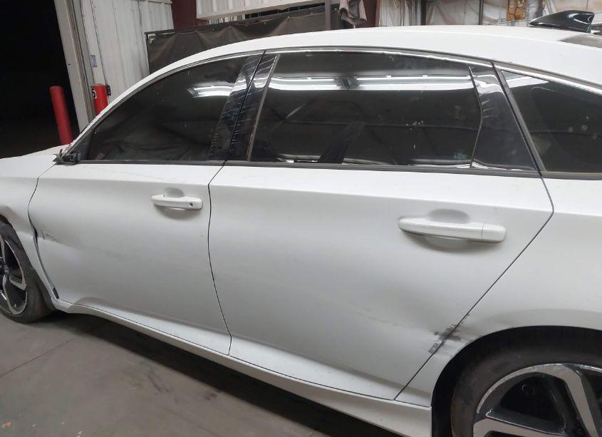 Photo 15 of 2022 Honda Accord SPORT (VIN 1HGCV1F33NA095016)