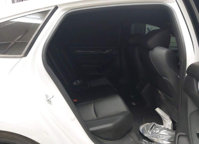 Photo 8 of 2022 Honda Accord SPORT (VIN 1HGCV1F33NA095016)