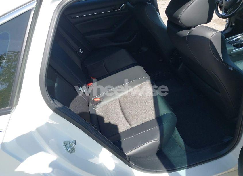 Photo 8 of 2022 Honda Accord SPORT (VIN 1HGCV1F33NA101820)