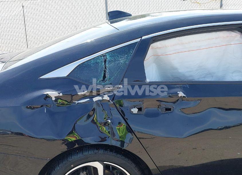 Photo 6 of 2022 Honda Accord SPORT (VIN 1HGCV1F33NA113868)