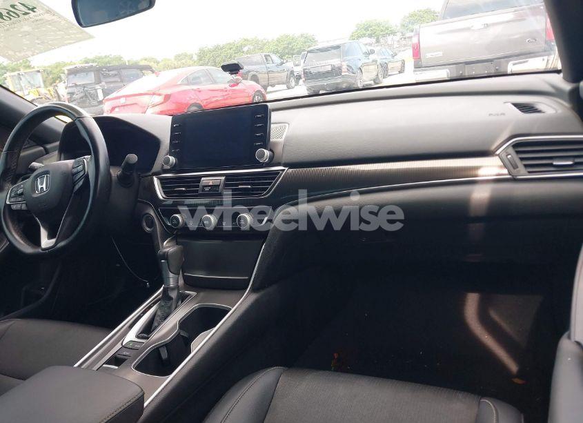 Photo 5 of 2022 Honda Accord SPORT (VIN 1HGCV1F33NA121632)