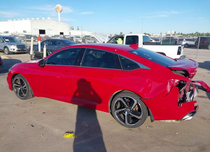 Photo 15 of 2018 Honda Accord SPORT (VIN 1HGCV1F34JA016561)