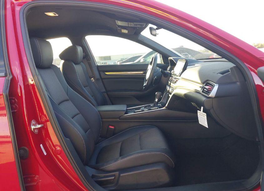 Photo 5 of 2018 Honda Accord SPORT (VIN 1HGCV1F34JA016561)