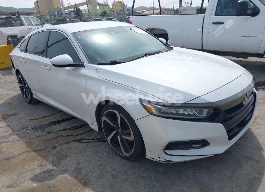 2018 Honda Accord SPORT (VIN 1HGCV1F34JA026362) main photo