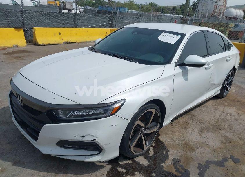 Photo 2 of 2018 Honda Accord SPORT (VIN 1HGCV1F34JA026362)