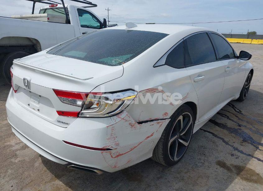 Photo 4 of 2018 Honda Accord SPORT (VIN 1HGCV1F34JA026362)