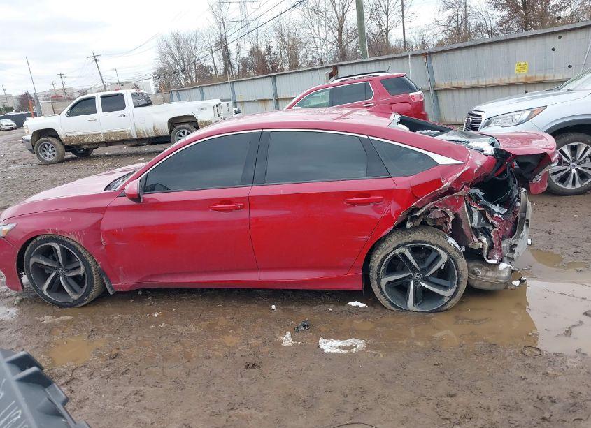 Photo 14 of 2018 Honda Accord SPORT (VIN 1HGCV1F34JA069583)