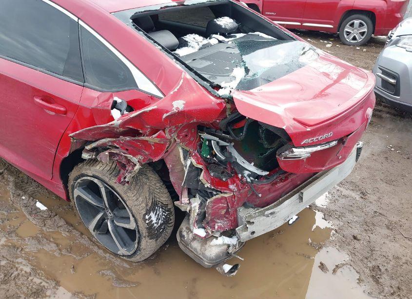 Photo 6 of 2018 Honda Accord SPORT (VIN 1HGCV1F34JA069583)