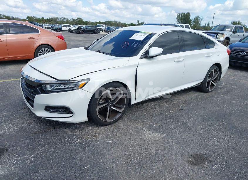 Photo 2 of 2018 Honda Accord SPORT (VIN 1HGCV1F34JA095357)
