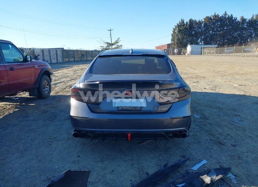 Photo 17 of 2018 Honda Accord SPORT (VIN 1HGCV1F34JA097688)