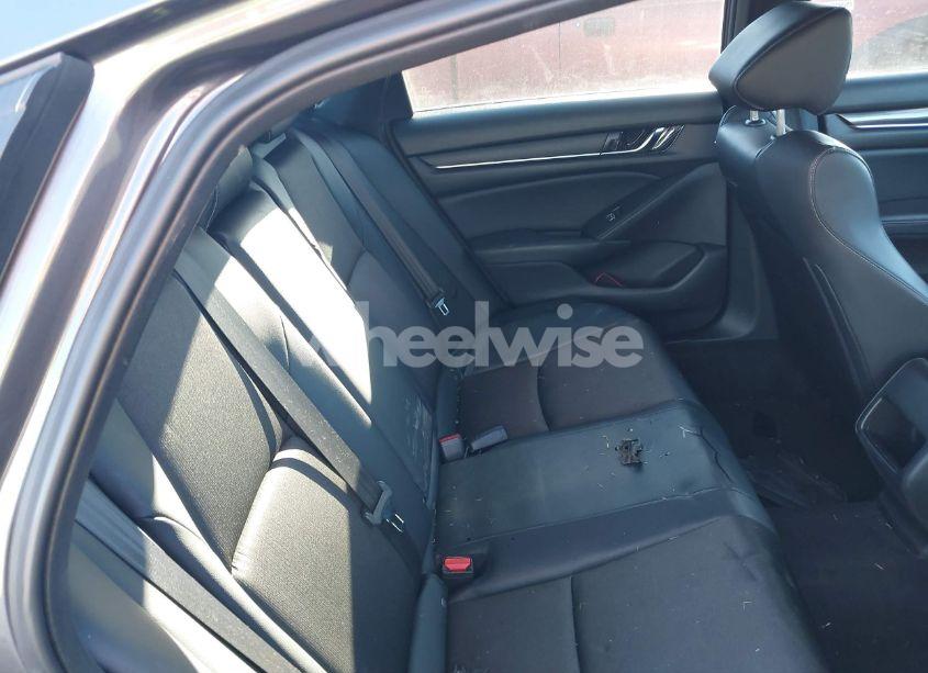 Photo 8 of 2018 Honda Accord SPORT (VIN 1HGCV1F34JA097688)