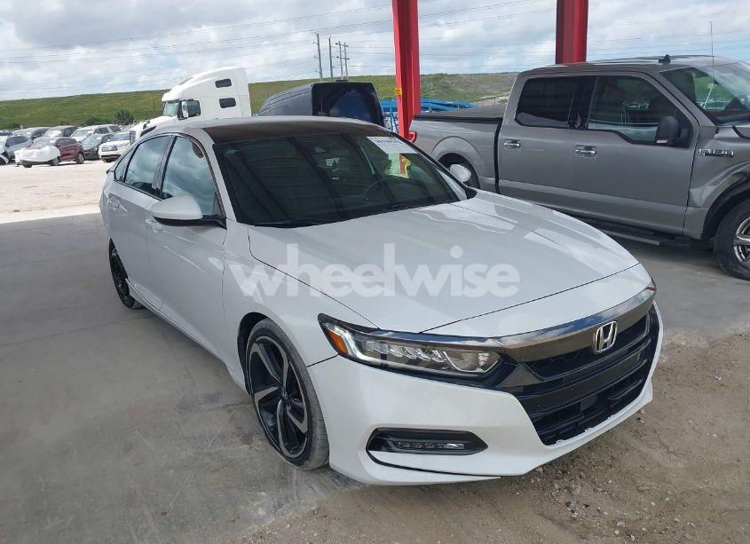 2018 Honda Accord SPORT (VIN 1HGCV1F34JA165195) main photo