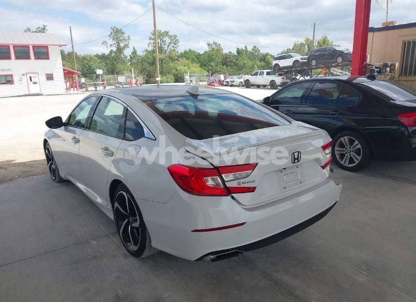 Photo 3 of 2018 Honda Accord SPORT (VIN 1HGCV1F34JA165195)