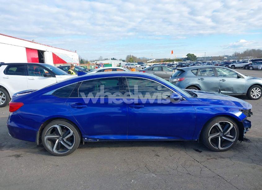 Photo 13 of 2018 Honda Accord SPORT (VIN 1HGCV1F34JA180120)
