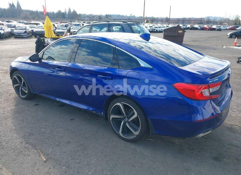 Photo 3 of 2018 Honda Accord SPORT (VIN 1HGCV1F34JA180120)