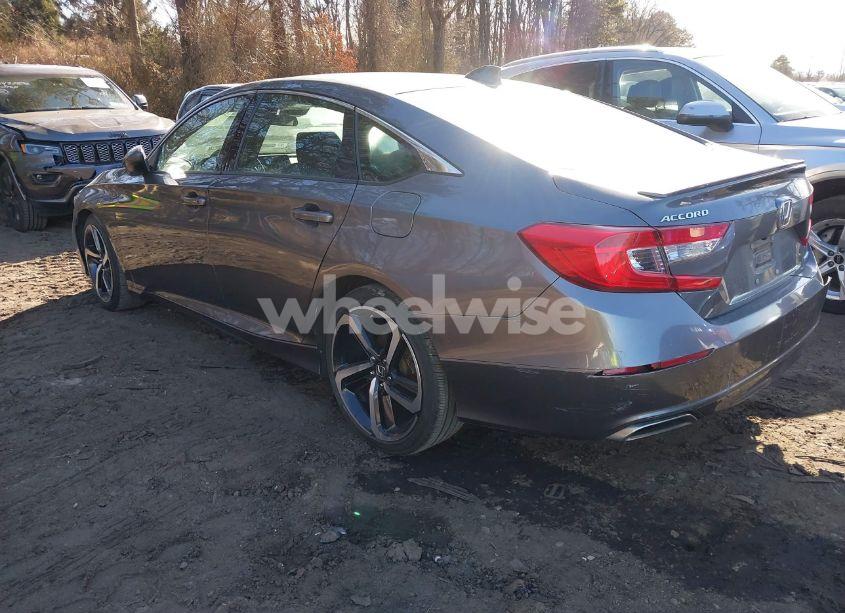 Photo 3 of 2018 Honda Accord SPORT (VIN 1HGCV1F34JA184684)