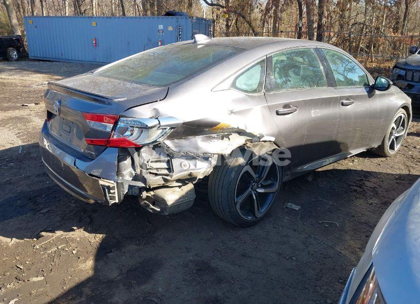 Photo 4 of 2018 Honda Accord SPORT (VIN 1HGCV1F34JA184684)