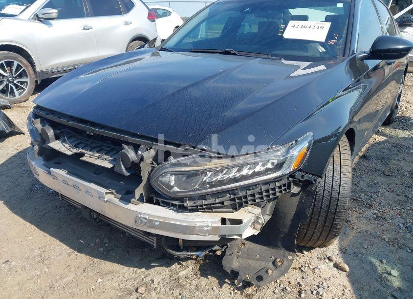 Photo 19 of 2018 Honda Accord SPORT (VIN 1HGCV1F34JA191683)